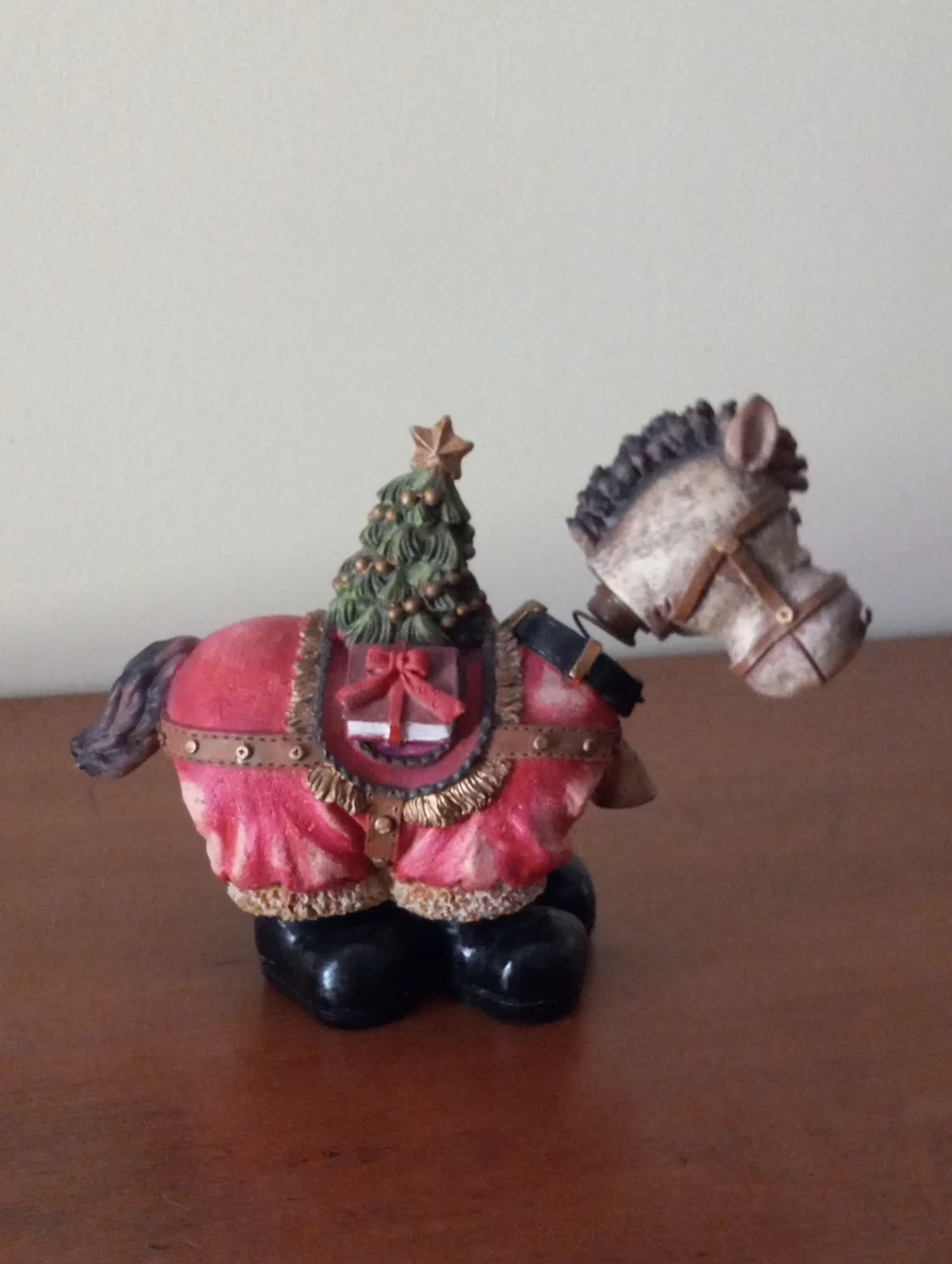 Whimsical Christmas Horse Bobblehead Figurine with Tree & Gift - Holiday Decor